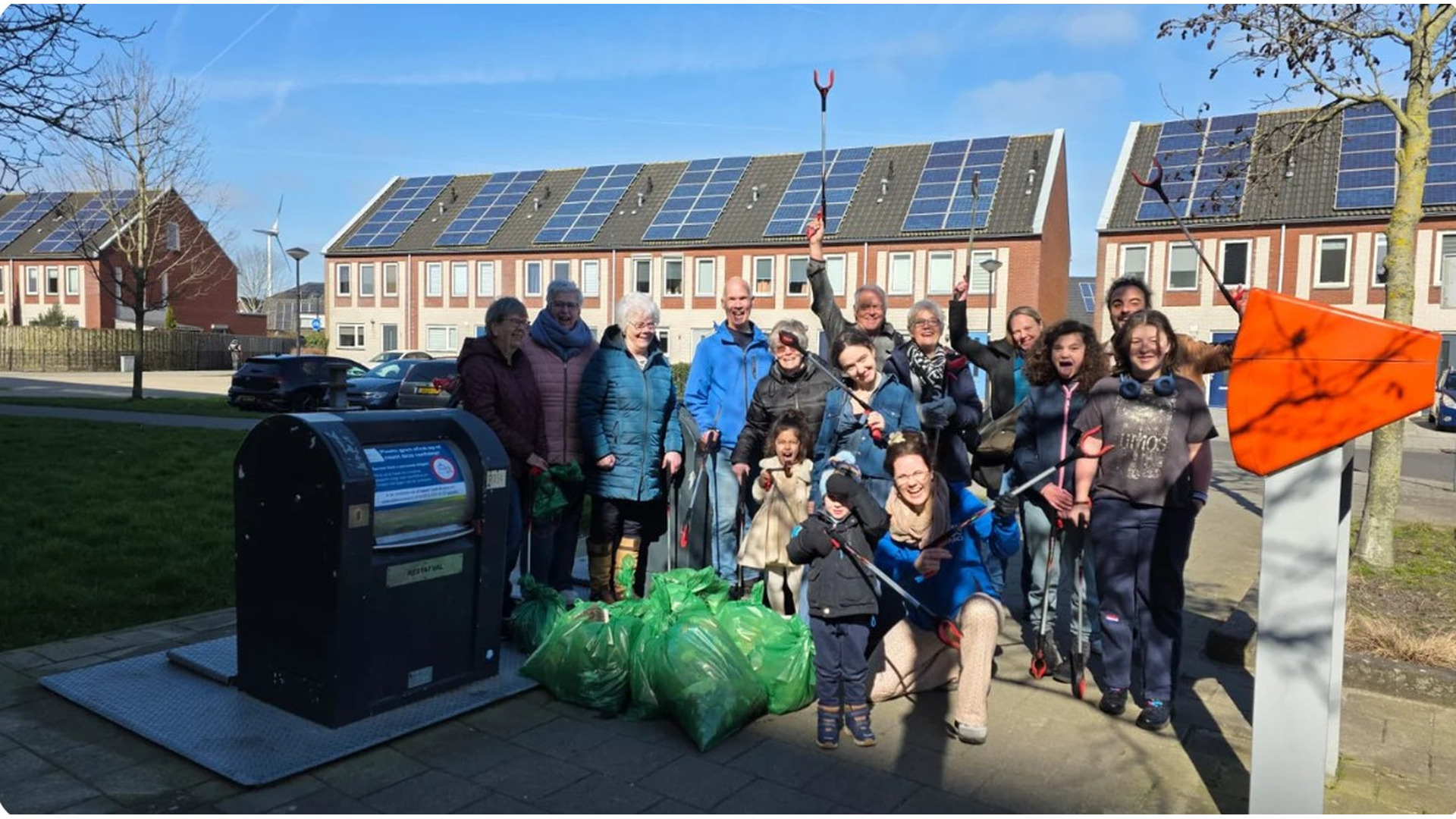 Foto: Heerhugowaard vuil ophalen door buurt.jpg